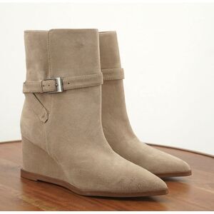 Women's Tan Suede Ankle Boots